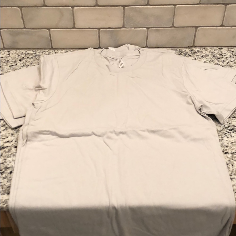 Bella Canvas silver men’s medium tees